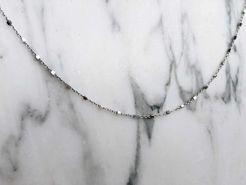 LIV CHOKER