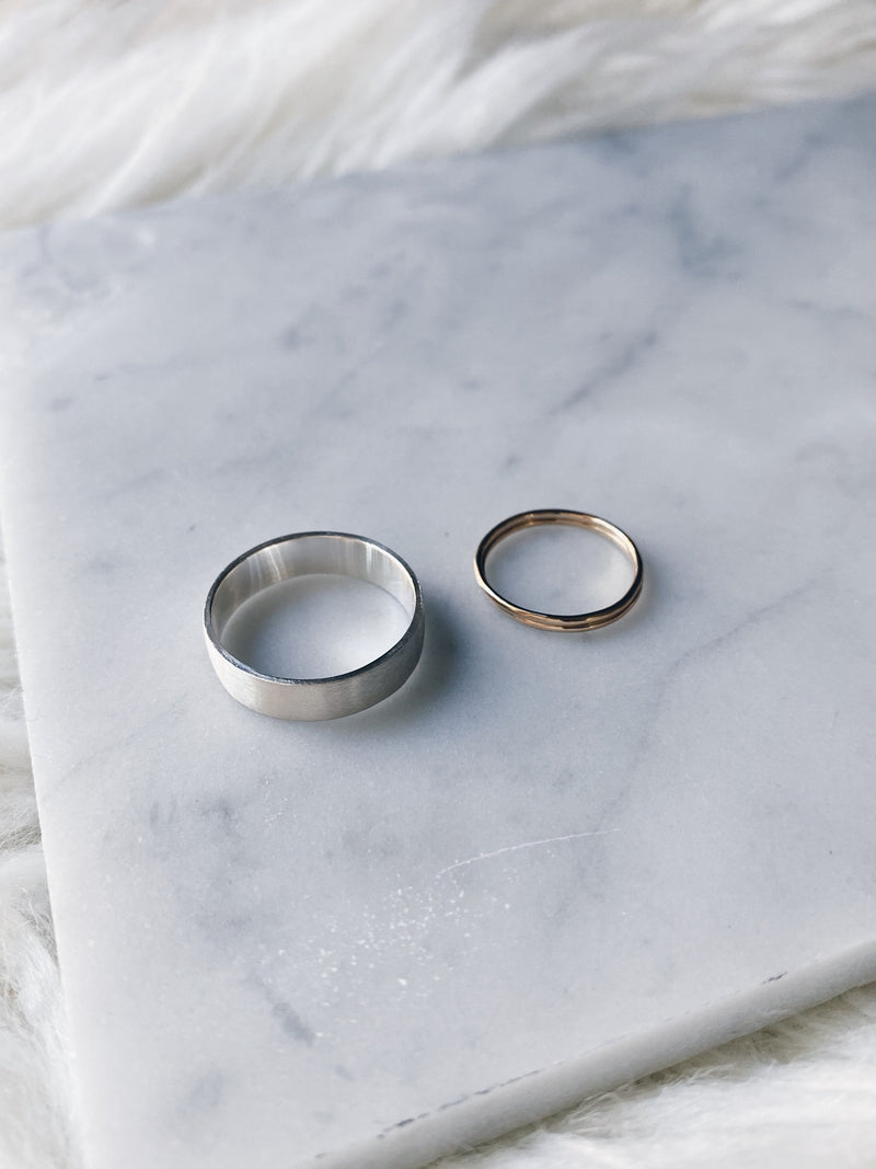 SIMPLE ENGAGEMENT BANDS