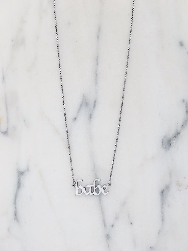 BABE ii NECKLACE